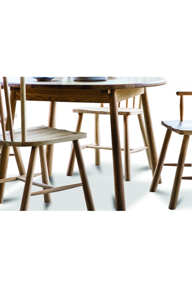 Wyl Round Extending Tables